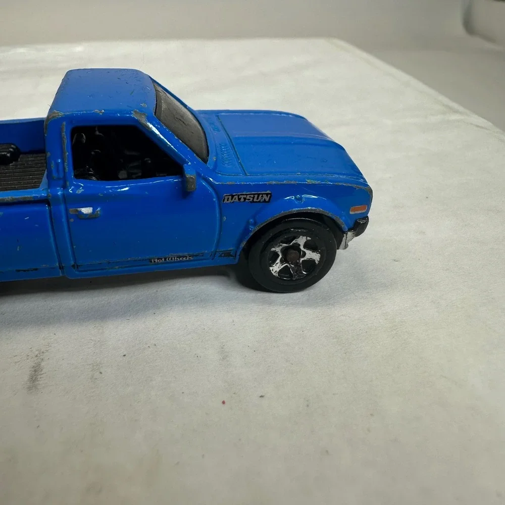 Hot Wheels Datsun 620 Blue Pickup‎ Truck Diecast 1:64 HW City 2013 Mattel